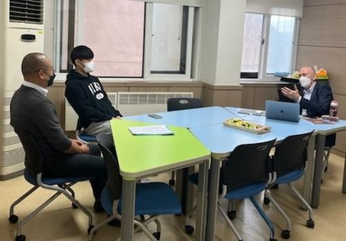 캠퍼스에 부는 영어 바람 &lsquo;English Clinic&rsquo;