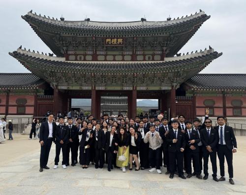 호텔경영(비즈니스)전공 네팔 유학생들, 경복궁 견학을 통해 한국문화 체험