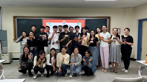 외국인주민 통합지원센터, 상반기 문화소통 프로그램 2차 가죽공예체험 성료