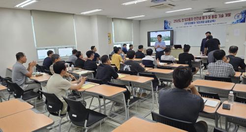2025년 국토교통부 4년제 대학 최초 자동차기술인력양성 인증기관 전기자동차 안전성 평가 및 통합 안전기술 개발사업의 일환 전기자동차 기초과정 1차 교육 성료