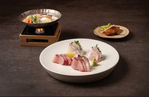 제주신라호텔, 주방장 특선 방어 코스 요리 출시