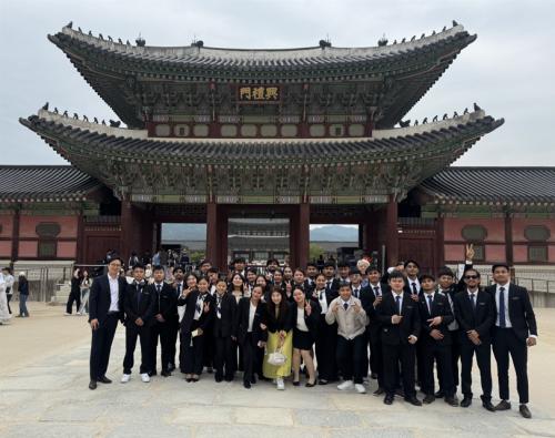  네팔 유학생들, 경복궁 견학을 통해 한국문화 체험