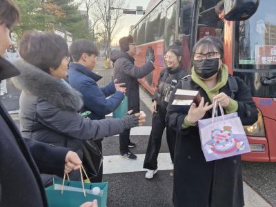 2024 국가고시 응원 선물 전달