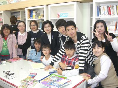 남포초등학교에서의 봉사활동 중에 찰칵~