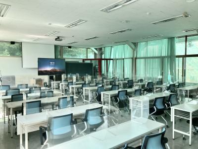 강의실 의자 교체