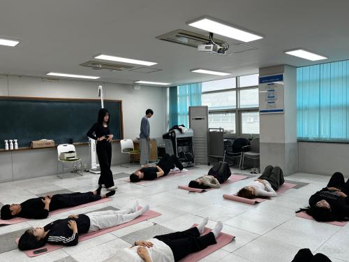 필라테스 동아리 활동