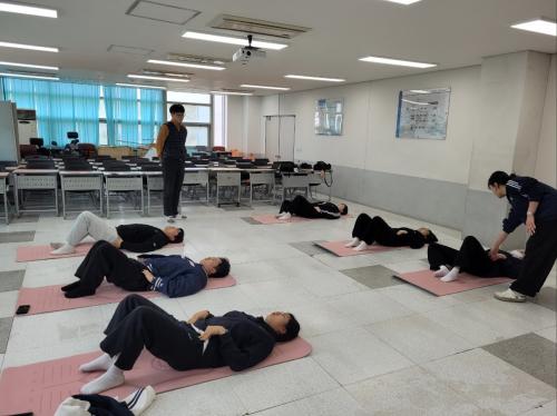 필라테스 동아리 활동