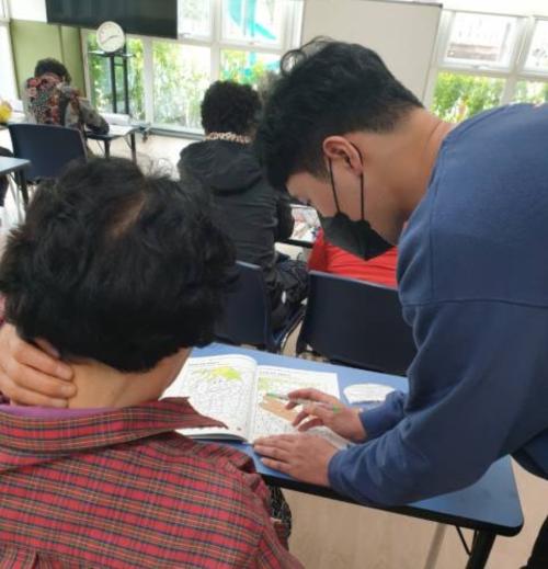 [중촌사회복지관] 2023년 4월14일(금) "중촌과 함께하는 노인학습활동" 봉사활동