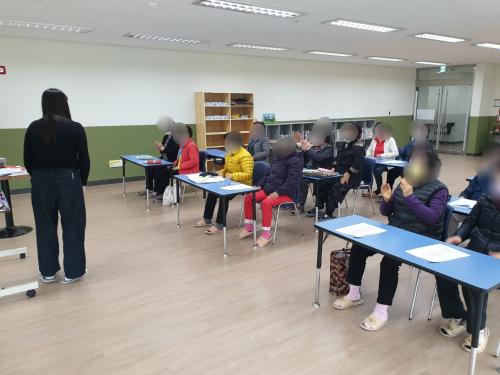 [중촌사회복지관] 2023년 9월 15일(금) 노인인지학습 보조 봉사활동