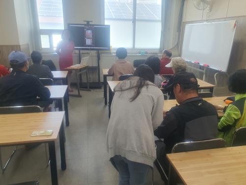 [관저종합사회복지관] 2024년 5월 8일(수) 디지털매체봉사