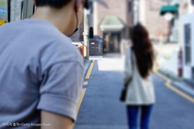 &ldquo;외도 증거 잡아드려요&rdquo; 탐정 업체 난립&hellip;관련법은 3년째 계류 중