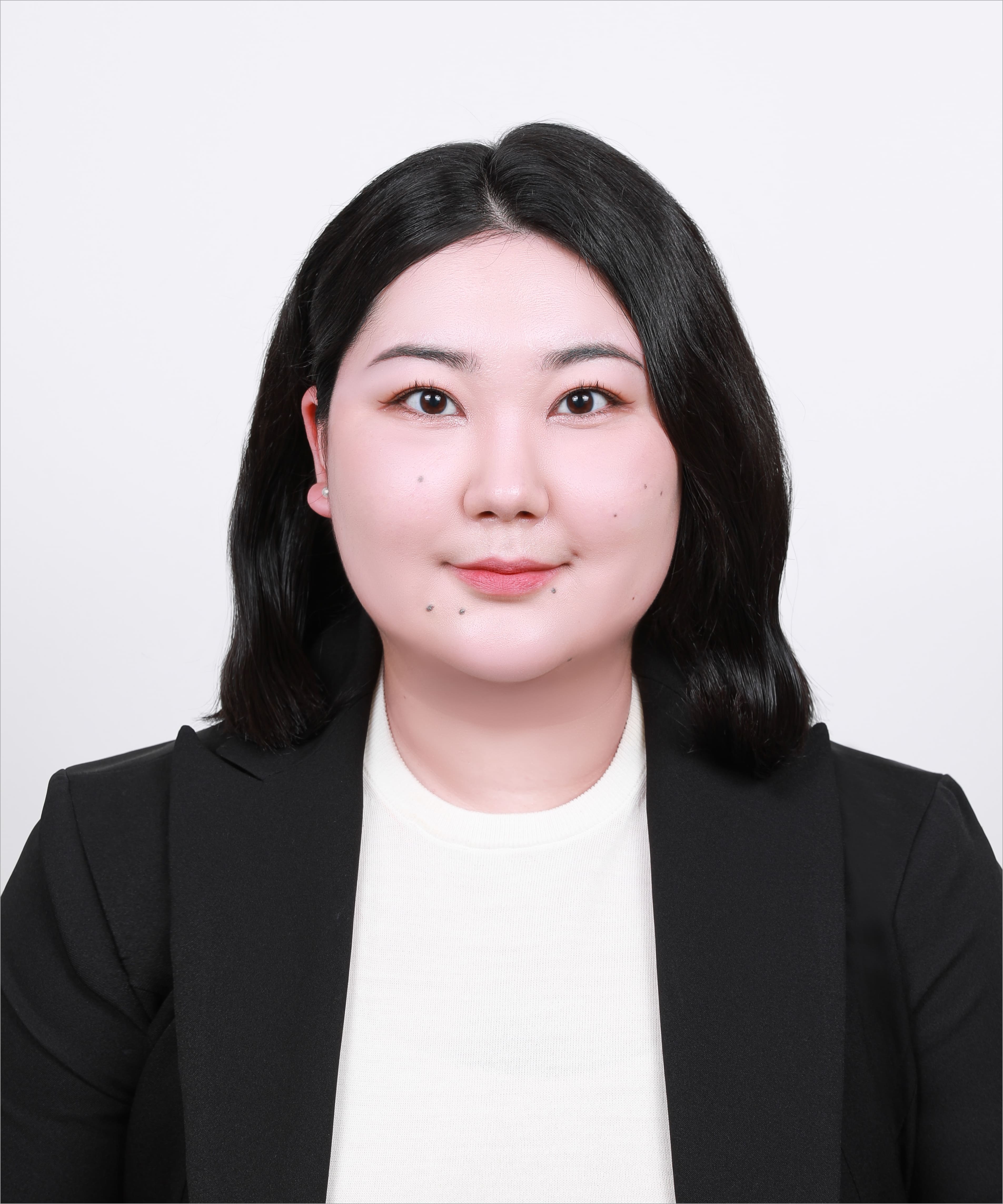 Zholamanova Symbat 교수 사진